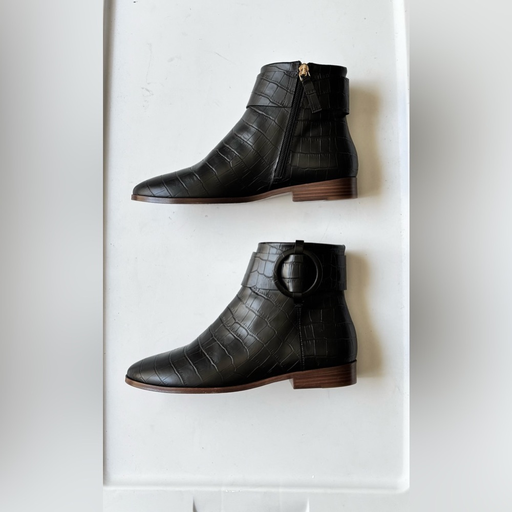 Sezane Sara Low Flat Ankle Booties in Black Croc Embossed Leather FR 37 = 6.5 - Picture 2 of 14